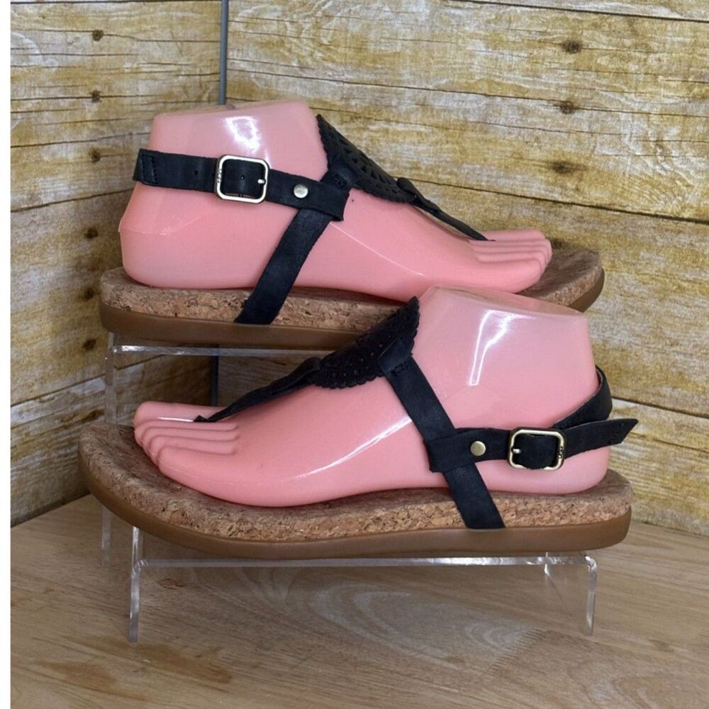 UGG AIDEN ll BLACK LEATHER T-STRAP ADJUSTABLE CASUAL EVERYDAY WEAR SANDALS